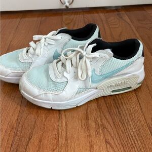 Nike airmax sneakers